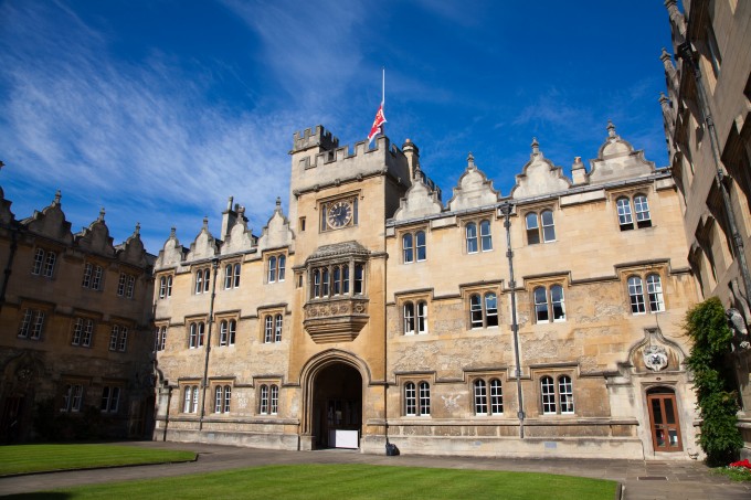 orielcollege-orielcollegelodge1stquad