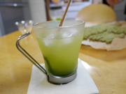 抹茶蜜を使用した抹茶レモンソーダ><p class=